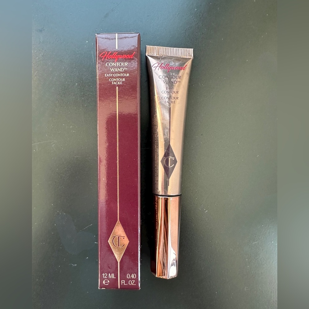 Charlotte Tilbury Contour Wand in Fair Medium